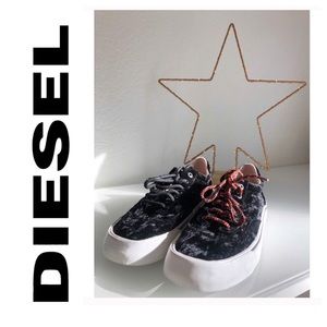 NWT Diesel Velvet Sneakers w Mismatched Laces (on purpose 😝)